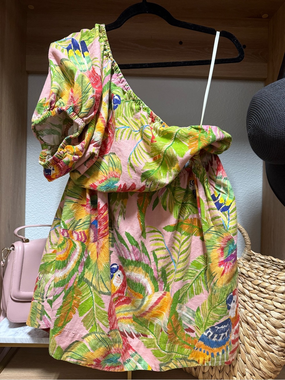Farm Rio macaw leaves mini dress. Size large. - Picture 3 of 5